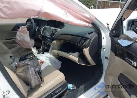 2017 Honda Accord Touring V6 from USA, damaged, VIN 1HGCR3F90HA013249